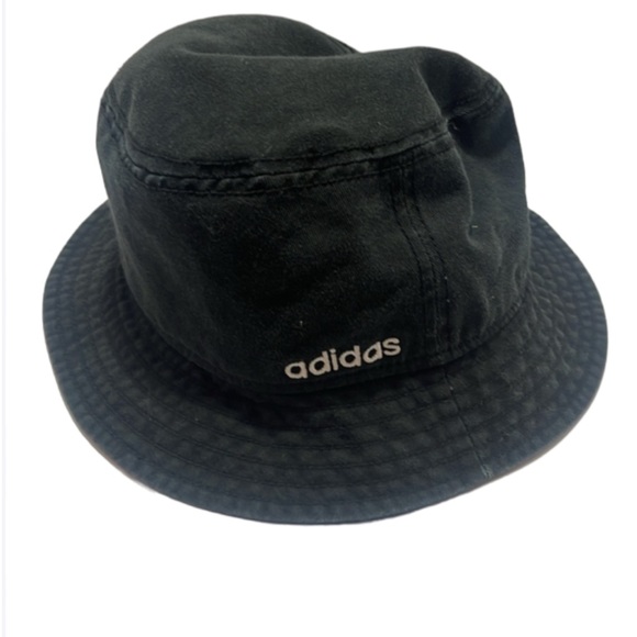 Adidas bucket hat - Picture 2 of 4